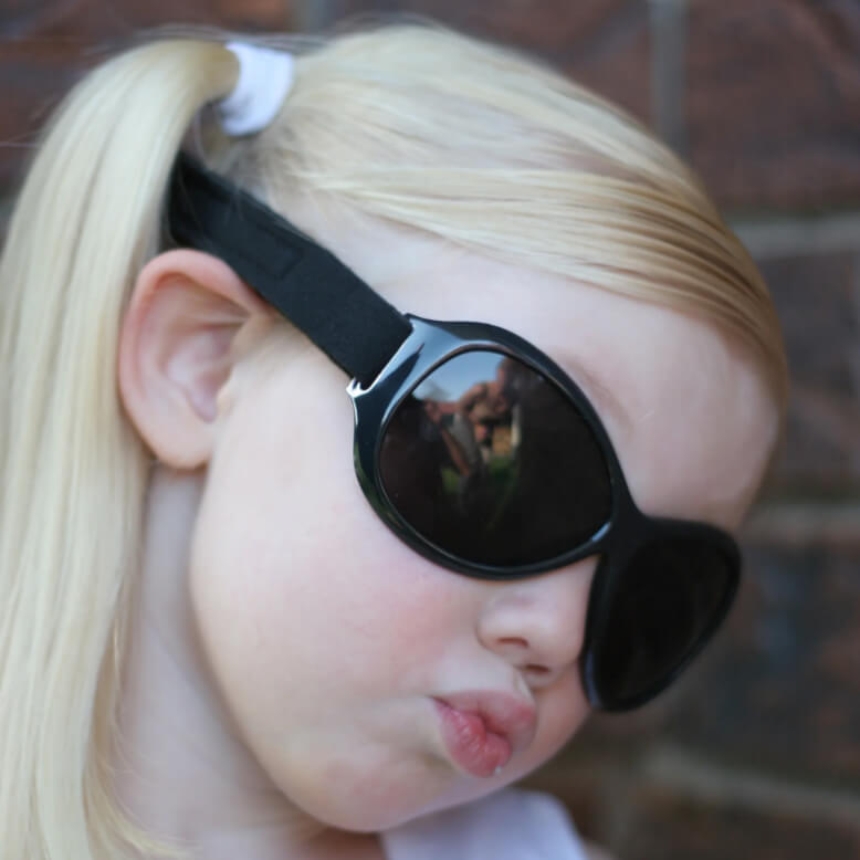 Hvorfor er kategori 3-linser på solbriller så viktige for barn?